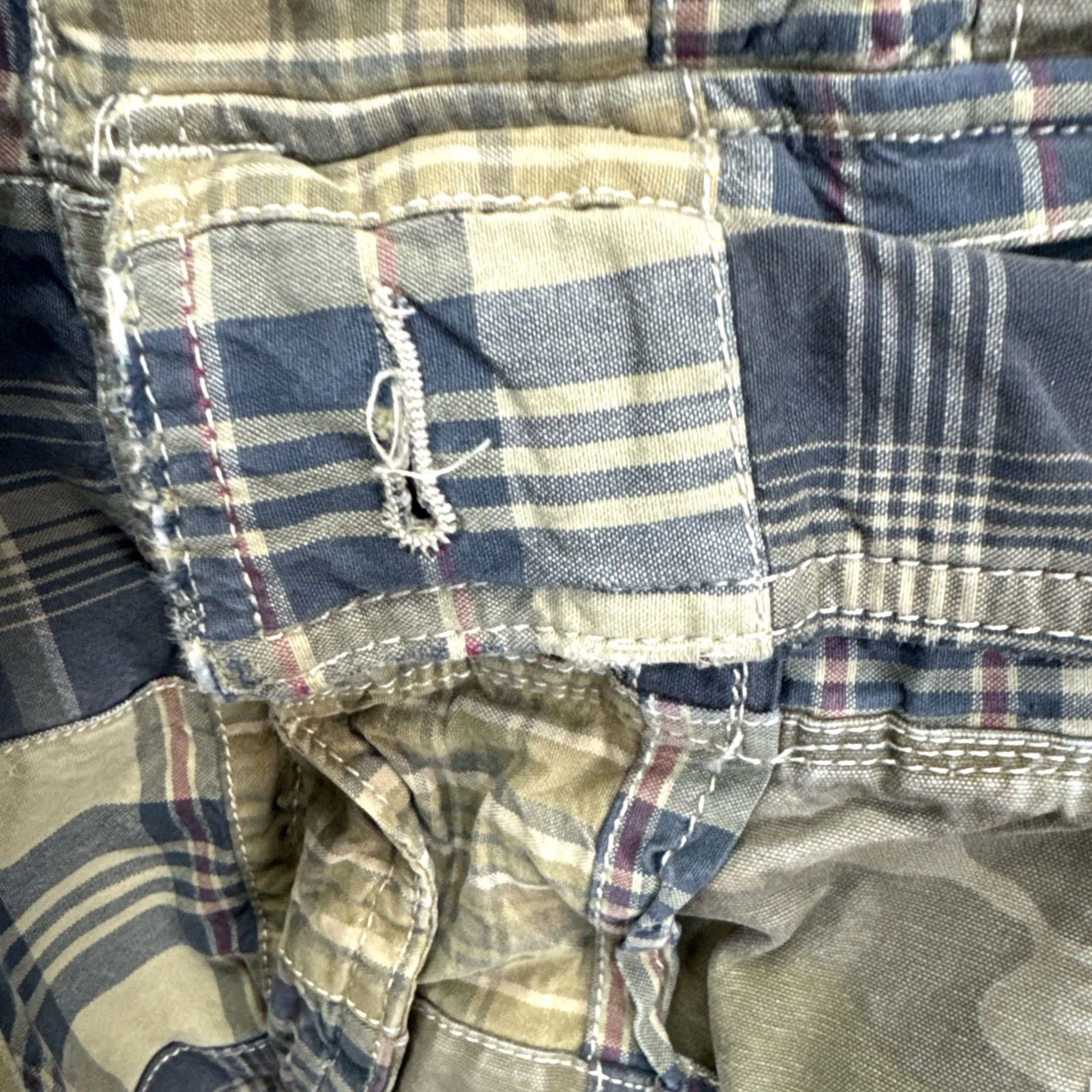 American Eagle Outfitters VINTAGE American Eagle Short Mens 30 Cargo Plaid Patches Longer Length Size US 30 / EU 46 - 7 Thumbnail