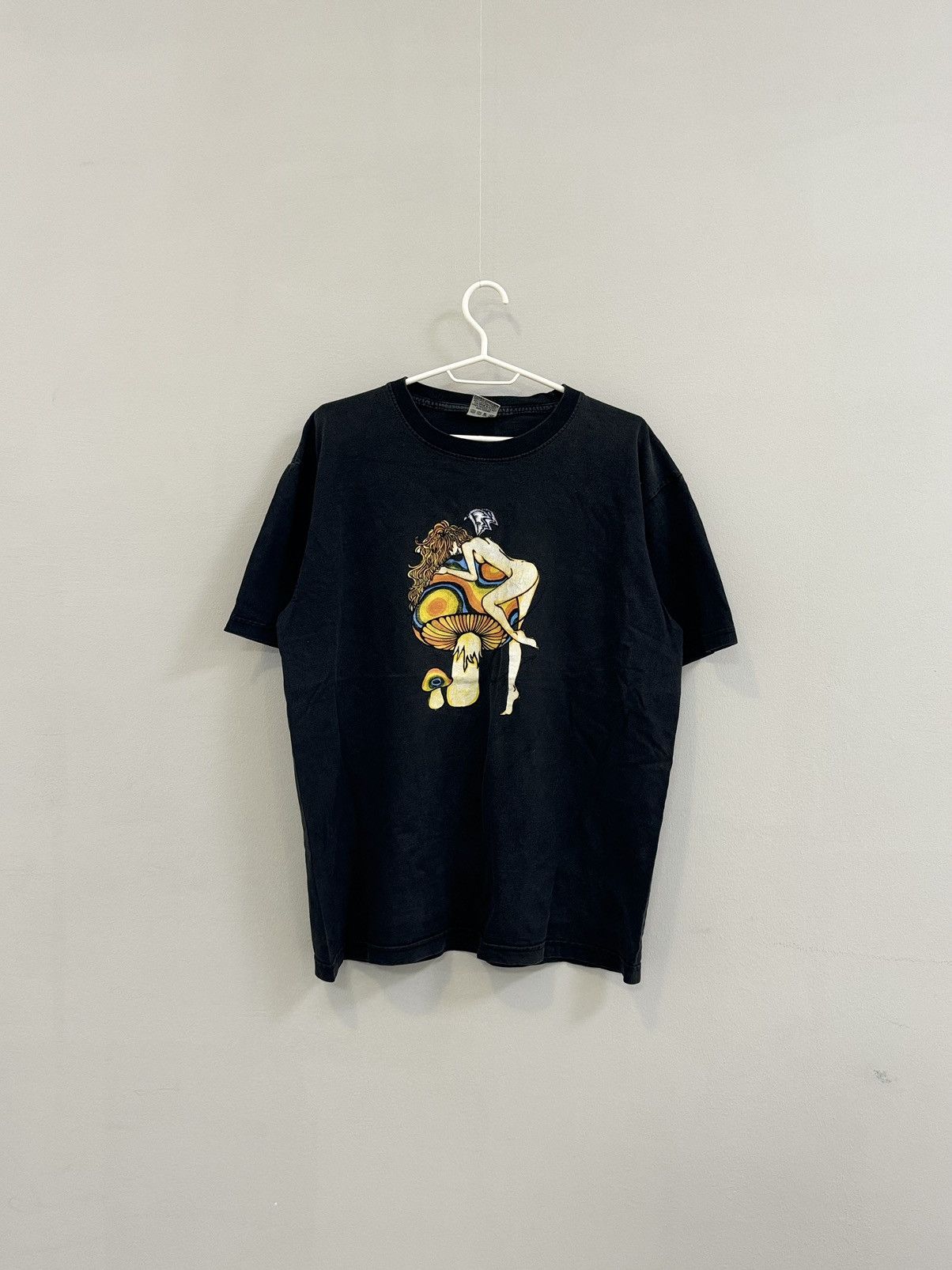 Band Tees MUSHROOM NYMPH Roota Rasta Irie Dub One Love Reggae T-shirt Size US L / EU 52-54 / 3 - 1 Thumbnail