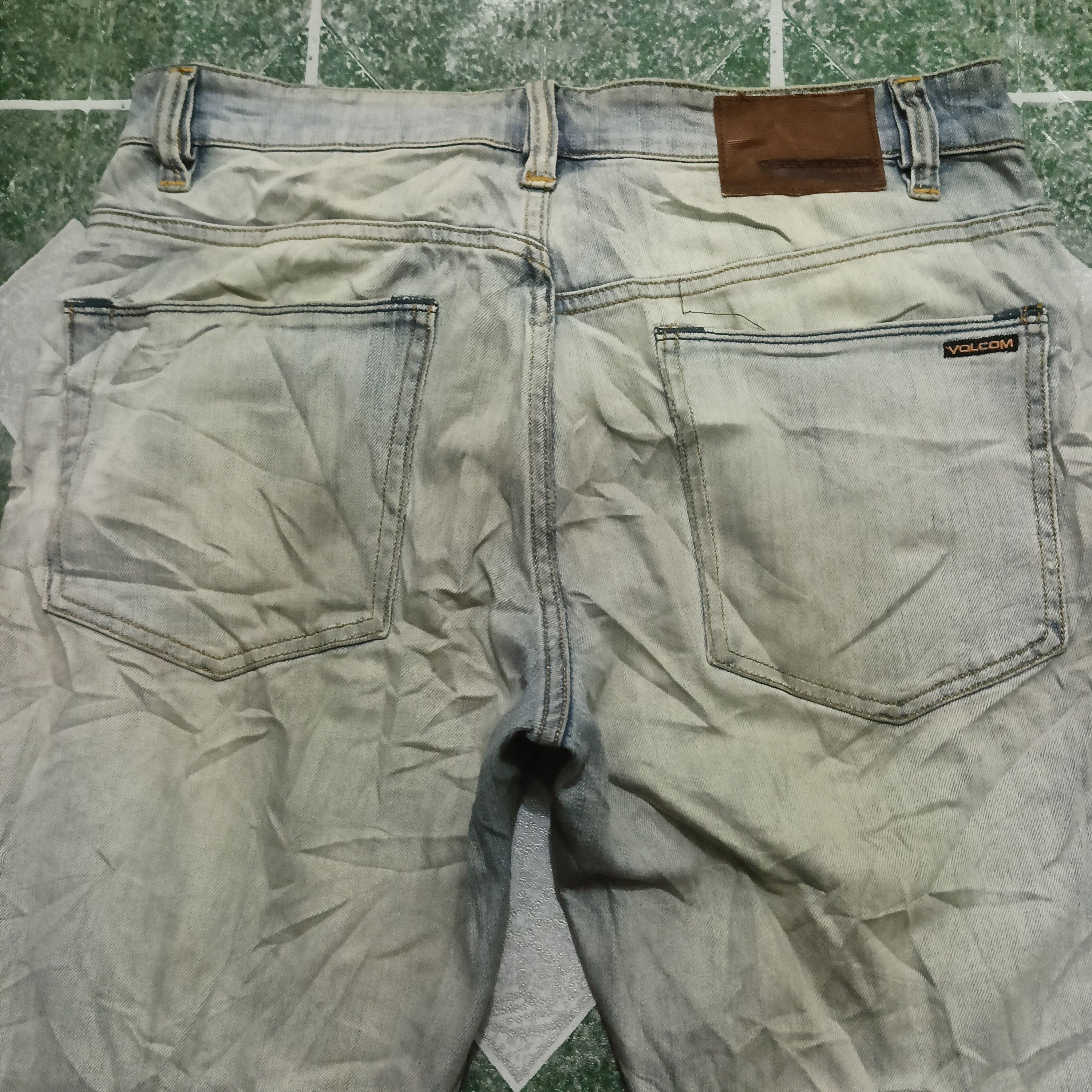 Volcom Volcom Stone Distressed denim Solver Modern Straight Size US 35 - 22 Thumbnail