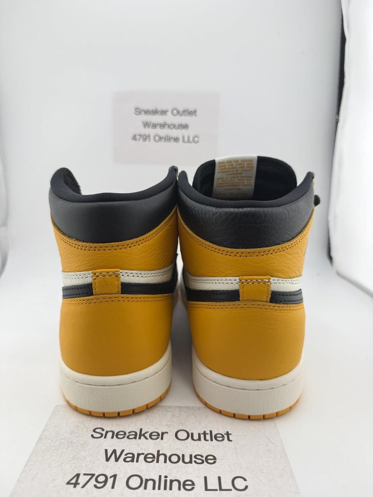 Nike Nike Air Jordan 1 Taxi US 10.5 New with Box D2466 Size US 10.5 / EU 43-44 - 4 Thumbnail