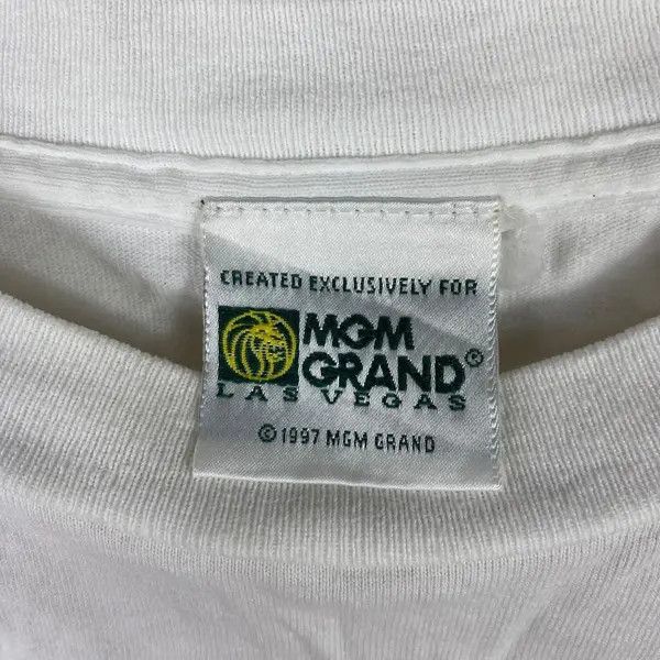 Vintage Vintage 1997 MGM GRAND LAS VEGAS Lion Pop Art Tee Shirt Size US M / EU 48-50 / 2 - 5 Thumbnail
