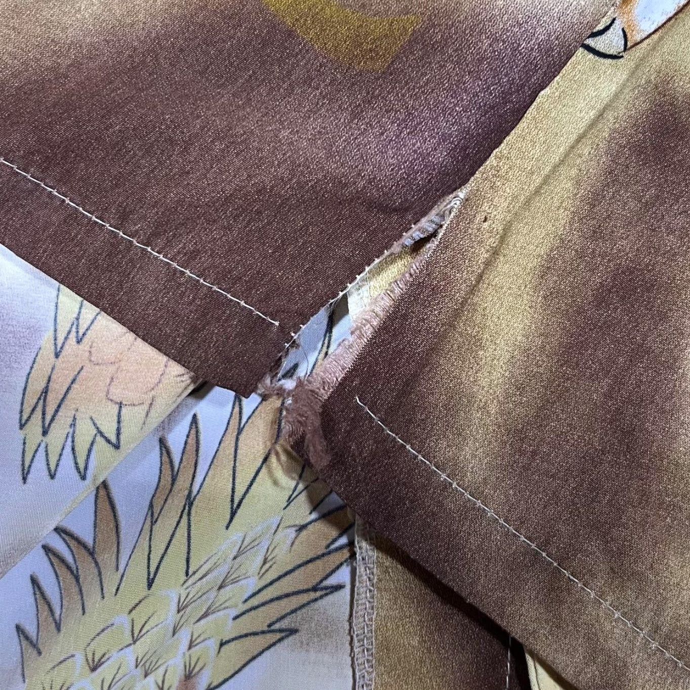 Vintage Guo Lhi Ting Early 00's Goth Y2K Dragon Yellow Brown Cream Shirt Women's 8 Button-Up Short Sleeve 8 Yellow/Brown/Cream Womens Size M / US 6-8 / IT 42-44 - 6 Thumbnail