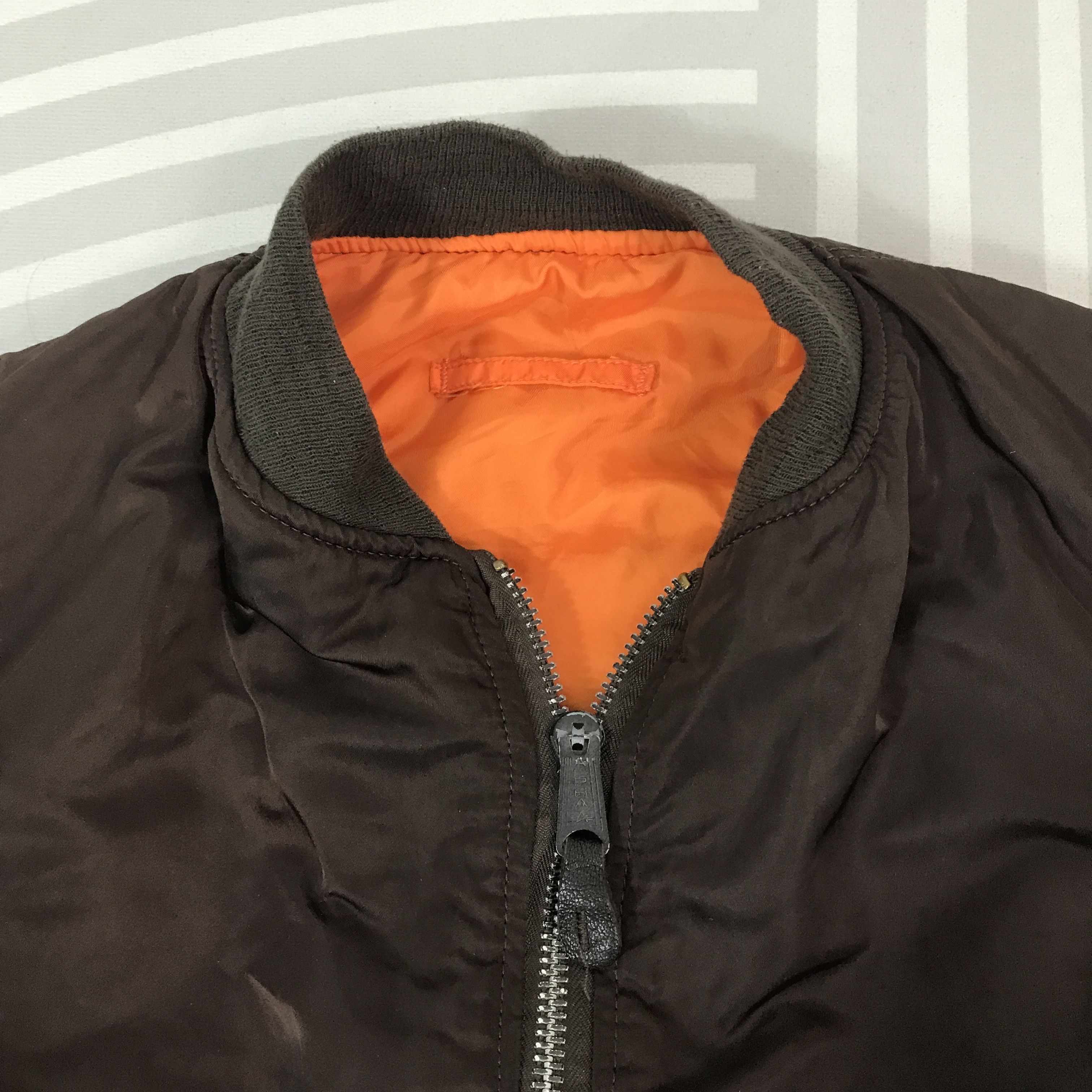 Alpha Industries Vintage Alpha Industries Ma-1 Bomber Brown Jacket Size US L / EU 52-54 / 3 - 9 Thumbnail