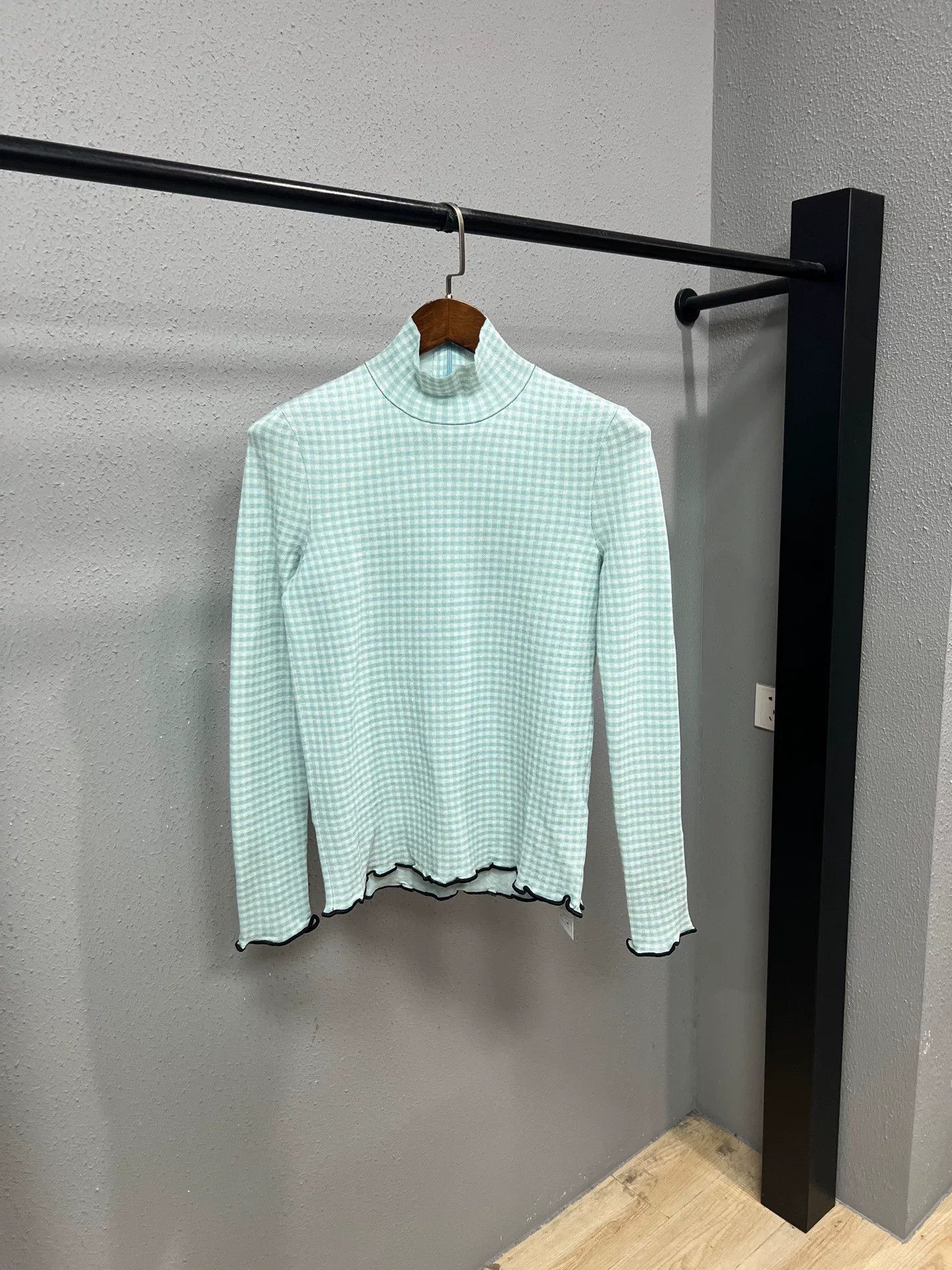 Bottega Veneta Bottega Veneta Checked Turtleneck Long Sleeve Size S / US 4 / IT 40 - 1 Thumbnail