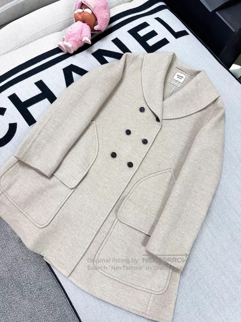 Hermes Hermes Oatmeal Double-breasted Lapel Cashmere Coat Size XS / US 0-2 / IT 36-38 - 5 Thumbnail
