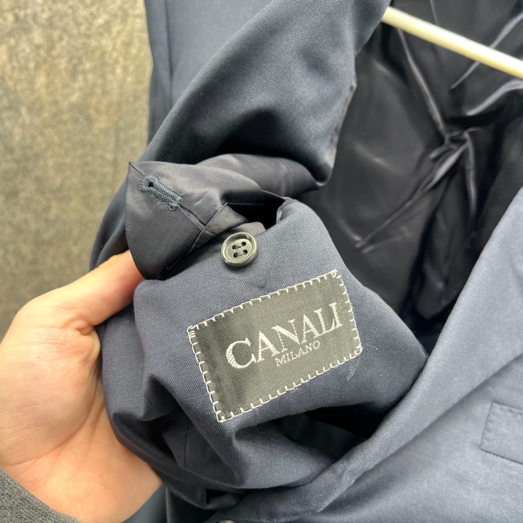 Canali Canali Blazer Mens 44 Blue Navy Single-Breasted Sport Coat Jacket Rayon Italy Regular Jacket/Coat Length Regular Men’s 44R 54EUR Size 44R - 3 Thumbnail