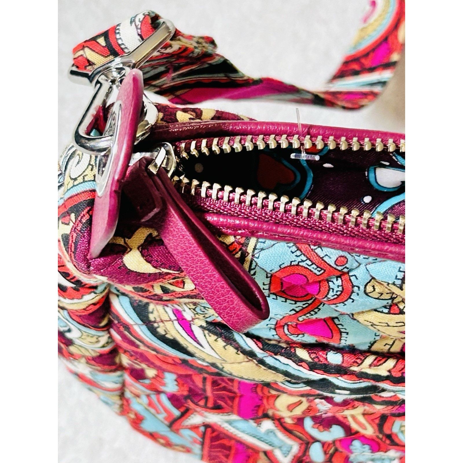 Vera Bradley Vera Bradley Regal Paisley Small Crossbody Purse Handbag Size ONE SIZE - 6 Thumbnail
