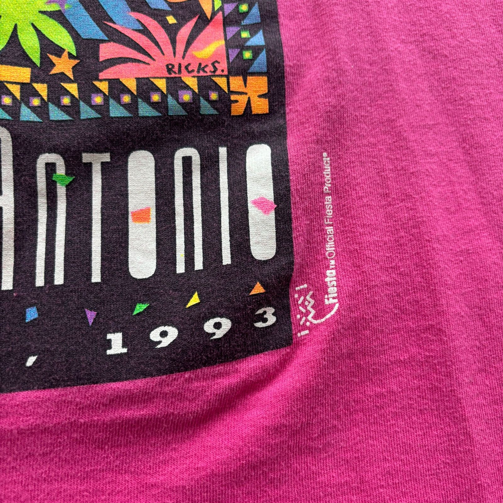 Fruit Of The Loom × Vintage Vintage 1990s Pink Fiesta San Antonio 1993 Single Stitch L Size US L / EU 52-54 / 3 - 5 Thumbnail