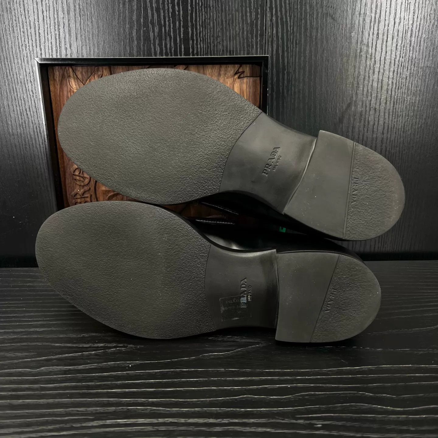 Prada PRADA Chocolate Loafer 38 Like New Size US 7.5 / IT 37.5 - 6 Thumbnail