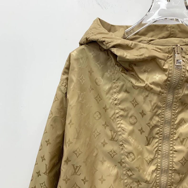 Louis Vuitton Louis Vuitton 23 styles of brown logo full of dark stripes Size US XL / EU 56 / 4 - 9 Thumbnail