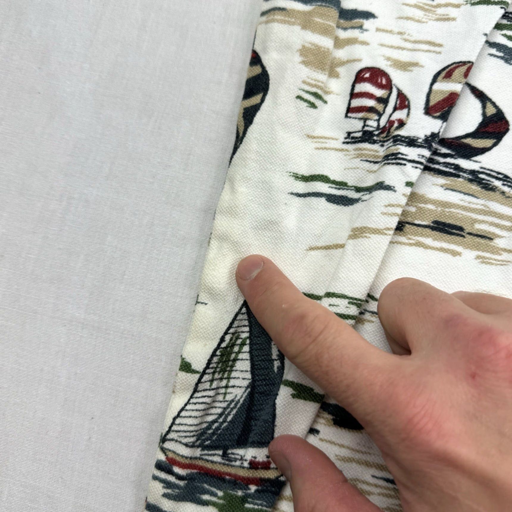 Vintage VINTAGE Knights Of Round Table Polo Shirt Adult Large White Sailing Print 90s Mens Polo Large White Sailing Print 90s Size US L / EU 52-54 / 3 - 3 Thumbnail