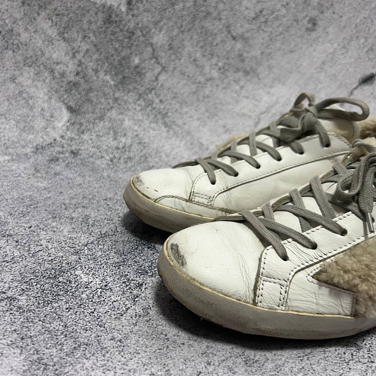 Golden Goose Women’s Golden Goose Deluxe SSTAR Low-Top Sneakers Fur Size US 8 / IT 38 - 5 Thumbnail
