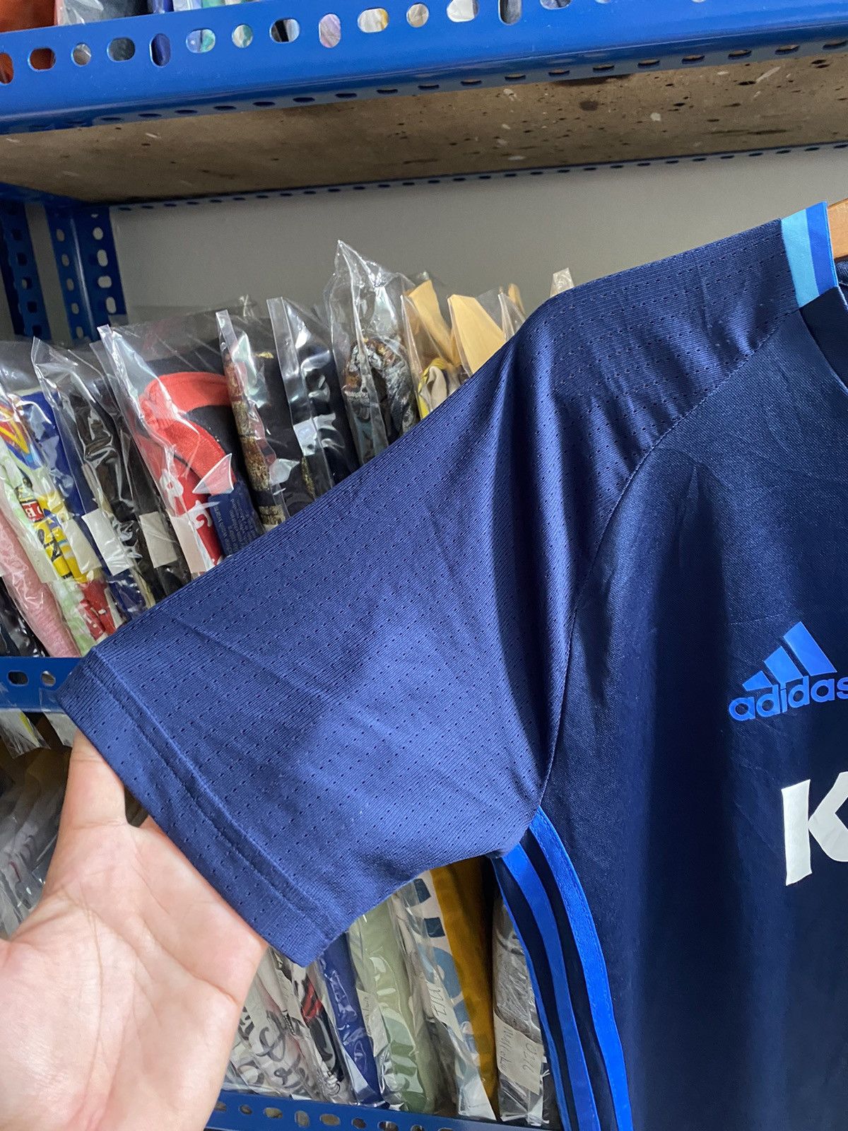 Adidas JAPAN SOCCER JERSEY Size US M / EU 48-50 / 2 - 8 Thumbnail