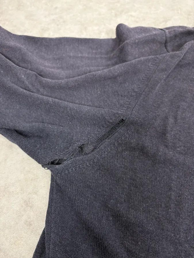 Dolce & Gabbana SS2003 Dolce & Gabbana Navy Buttoned Classy Sweater Size US S / EU 44-46 / 1 - 10 Thumbnail