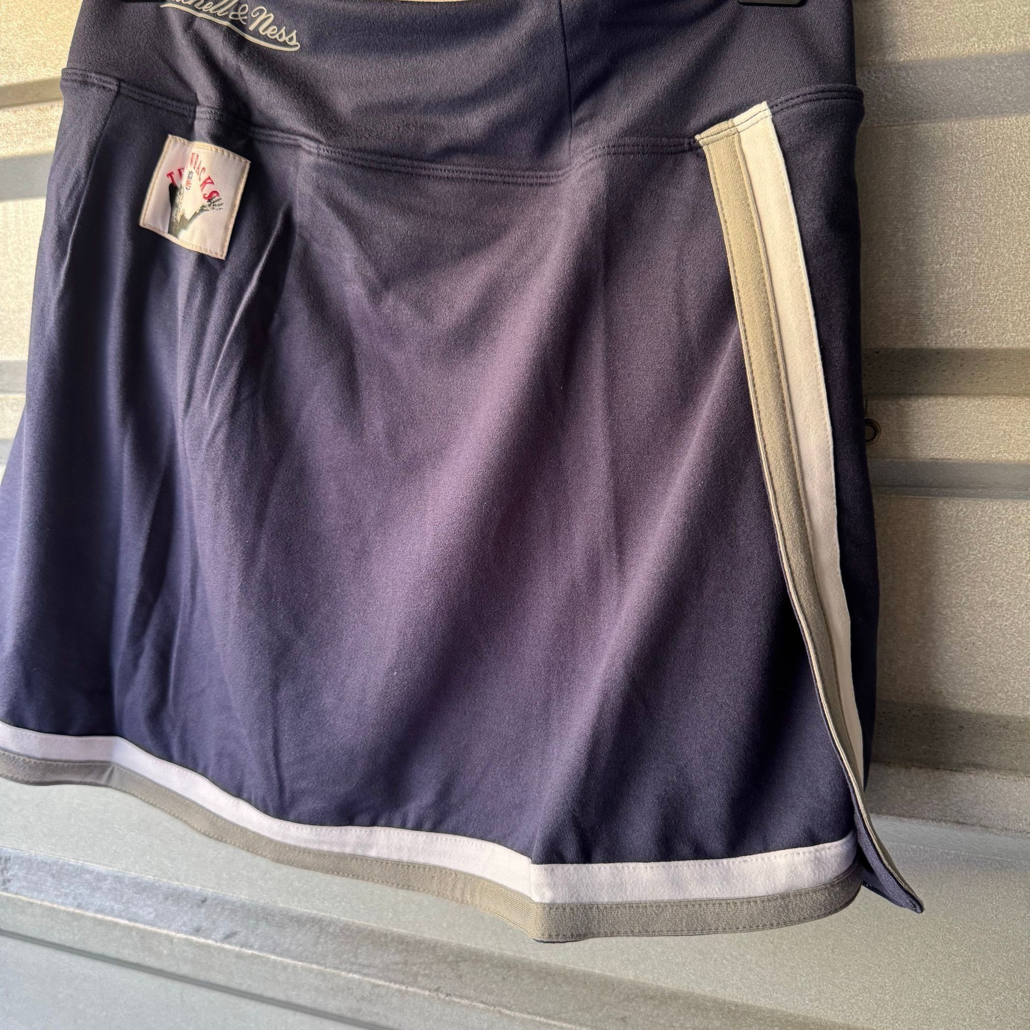 Mitchell & Ness Women's Mitchell & Ness Navy Dallas Cowboys Skort, Size 30" / US 8 / IT 44 - 8 Thumbnail