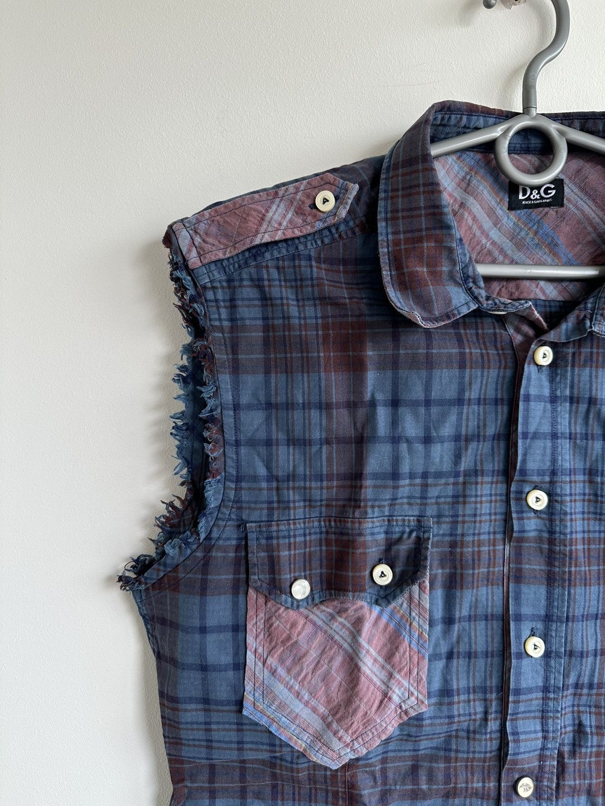 Dolce & Gabbana VTG Dolce & Gabbana Sleeveless Western Plaid Shirt Size 48 Size US M / EU 48-50 / 2 - 5 Thumbnail