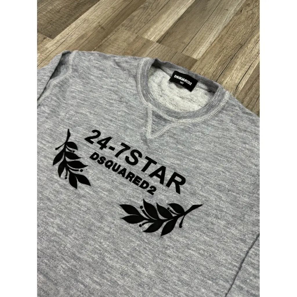 Dsquared2 Dsquared2 Crewneck Size: fit XS Size XS / US 0-2 / IT 36-38 - 3 Thumbnail