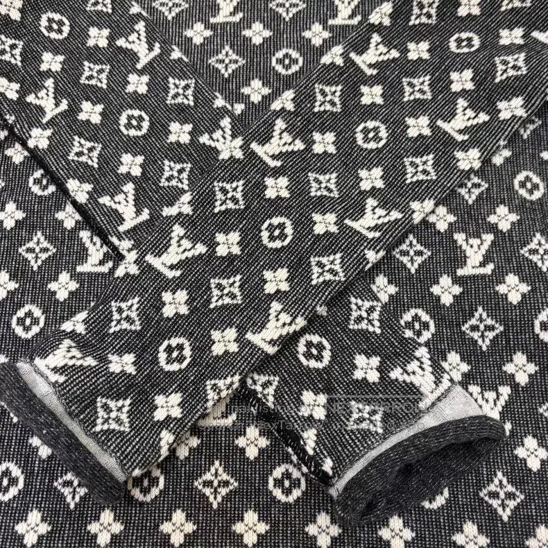Louis Vuitton Louis Vuitton 23ss presbyopic full-print round-necked long Size US S / EU 44-46 / 1 - 6 Thumbnail