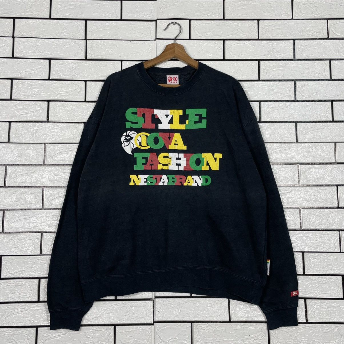 Japanese Brand Nesta Brand Black Crewneck Sweatshirt Size US L / EU 52-54 / 3 - 1 Thumbnail