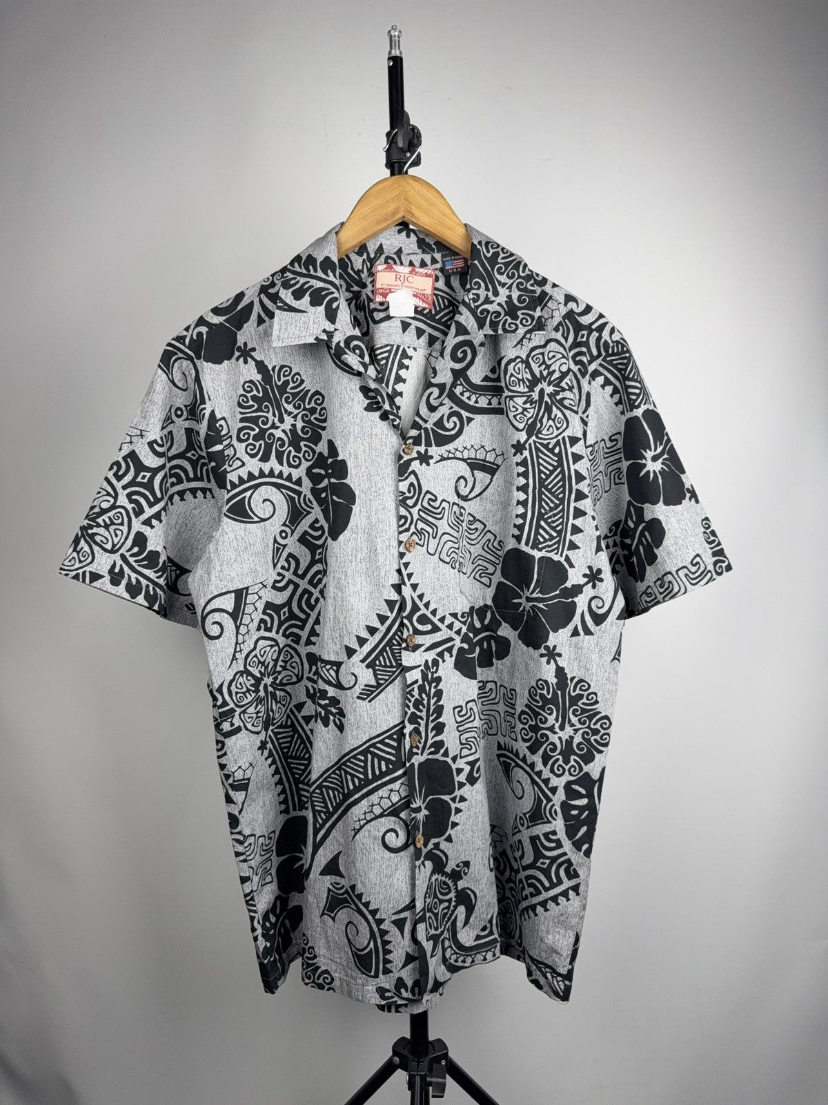 Vintage Retro Vintage Surf RJC Tribal Aloha Shirt Made in Hawaii USA Size US L / EU 52-54 / 3 - 1 Thumbnail