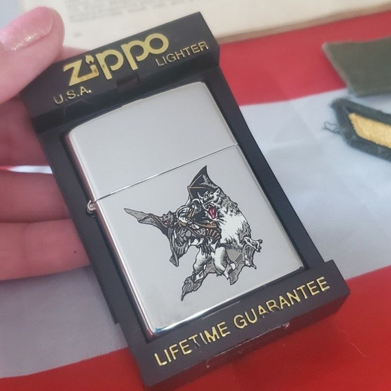 Zippo Vintage Zippo Lighter–Bat & Demon & Woman in Battle–1997 NIB Size ONE SIZE - 7 Thumbnail