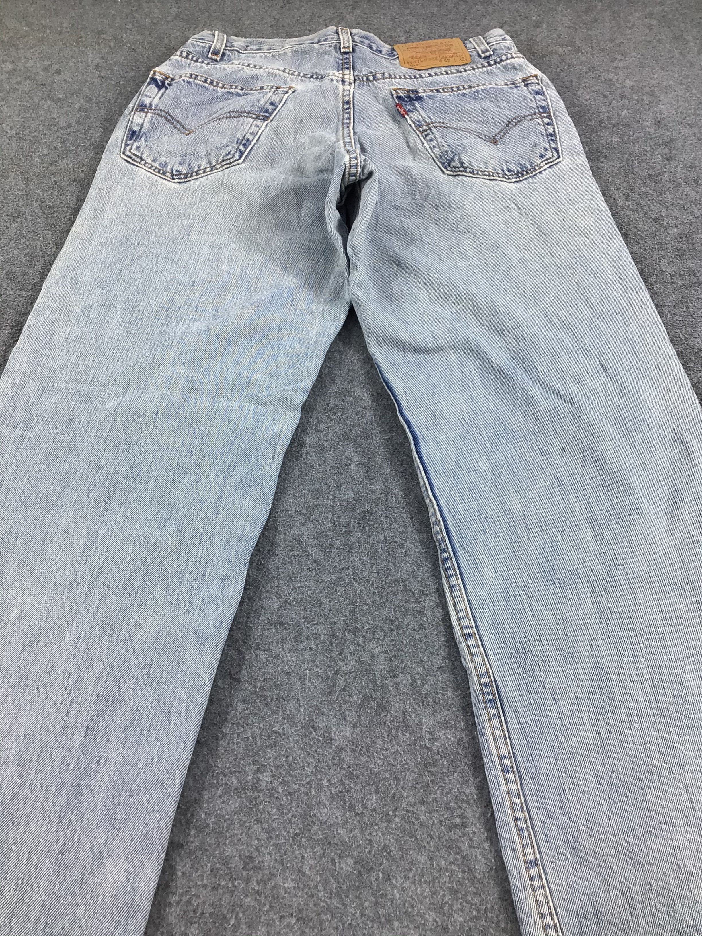 Levi's Vintage Levis 550 Jeans Medium Wash Denim KJ297 Size US 31 - 4 Thumbnail