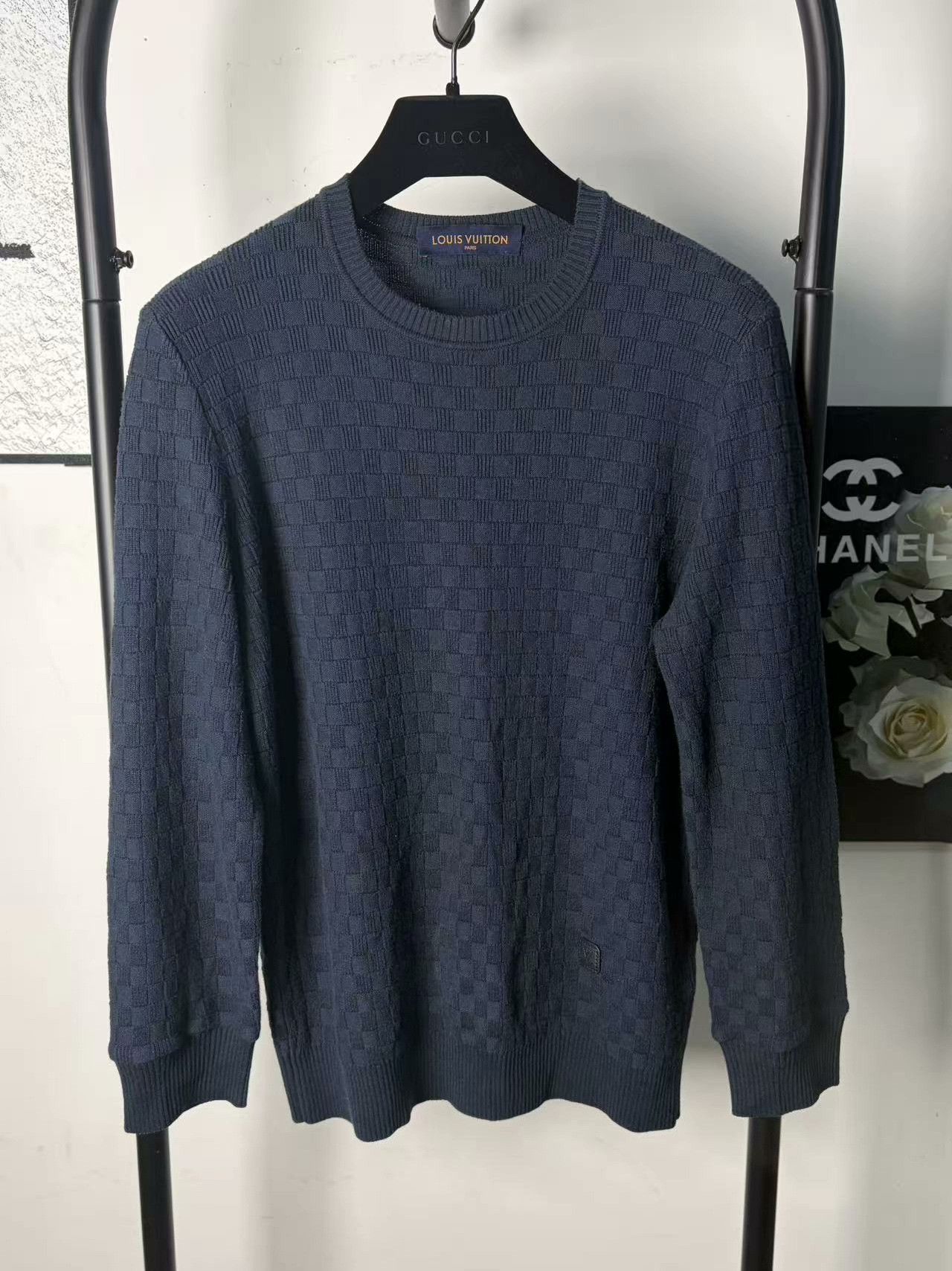 Louis Vuitton Louis Vuitton Knit Wool White Sweater s Men Size US S / EU 44-46 / 1 - 1 Thumbnail