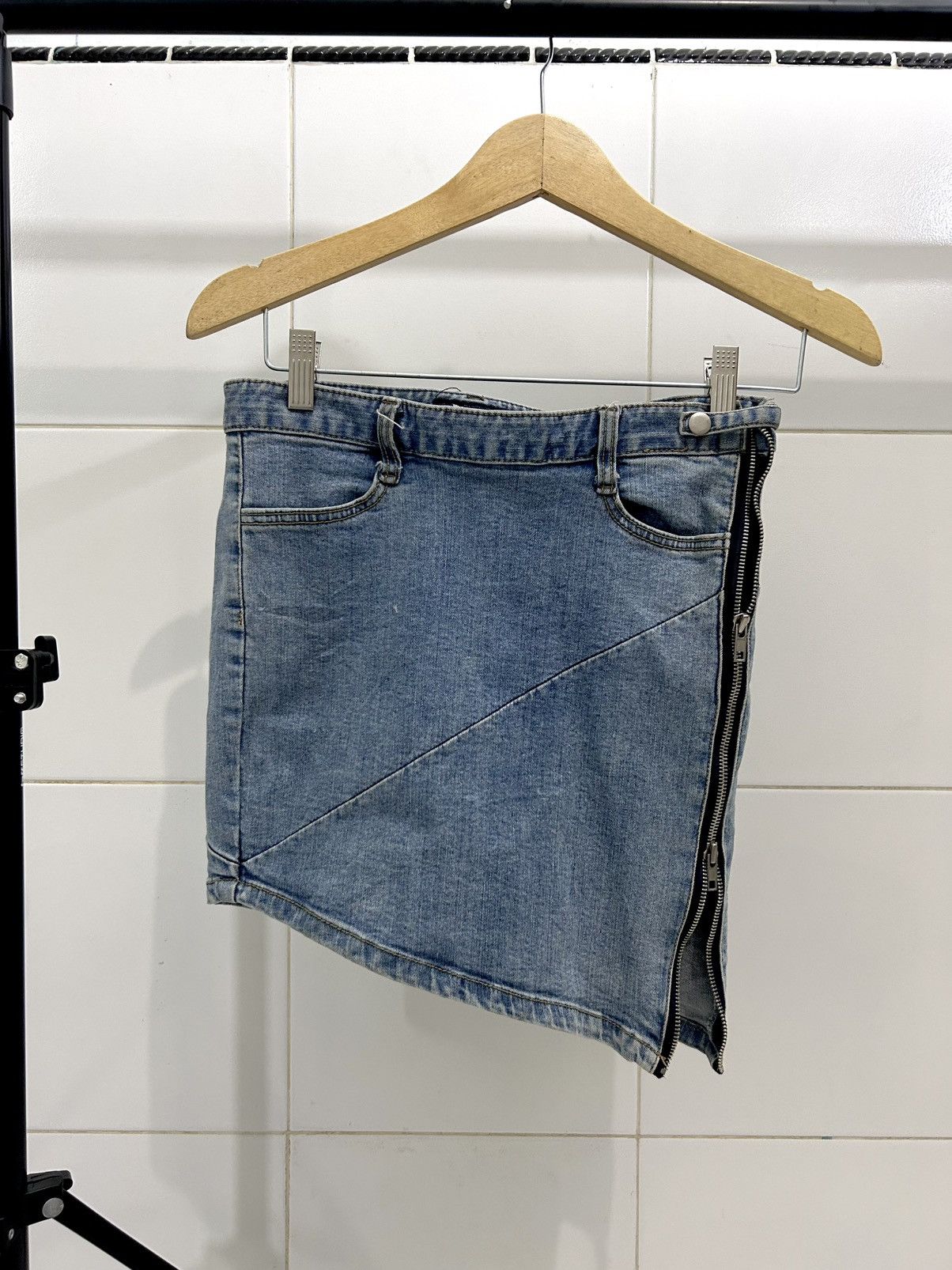 Beauty Beast × If Six Was Nine T-REX Y2k Asymmetrical Denim Mini Skirt Side Zipper Size 31" - 1 Thumbnail