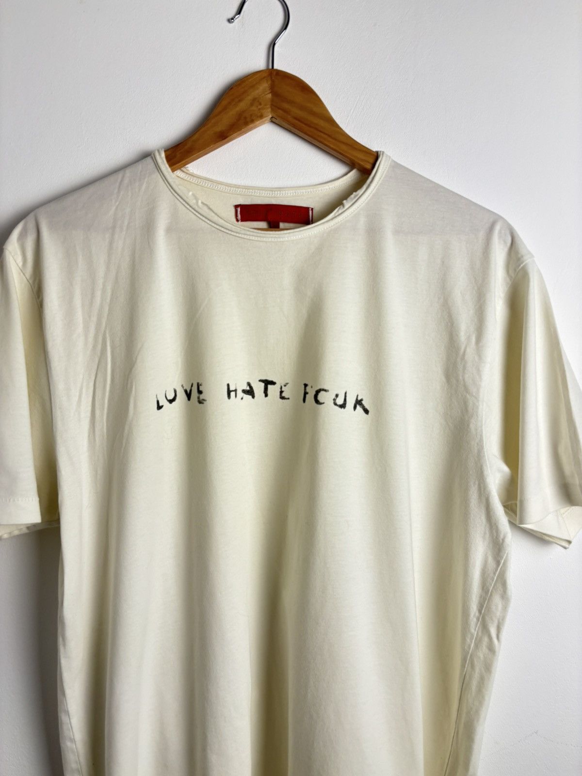 FCUK Vintage LOVE HATE FUCK Tee Size US XL / EU 56 / 4 - 2 Thumbnail