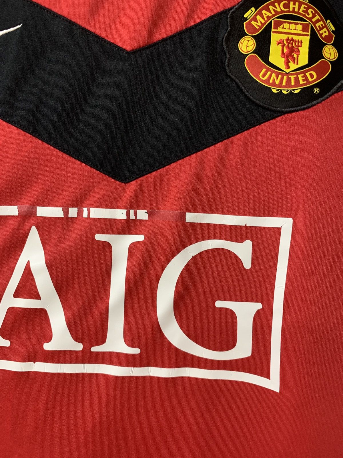 Nike Manchester United 2010 Hole Football Shirt Nike Soccer Retro Size US M / EU 48-50 / 2 - 6 Thumbnail