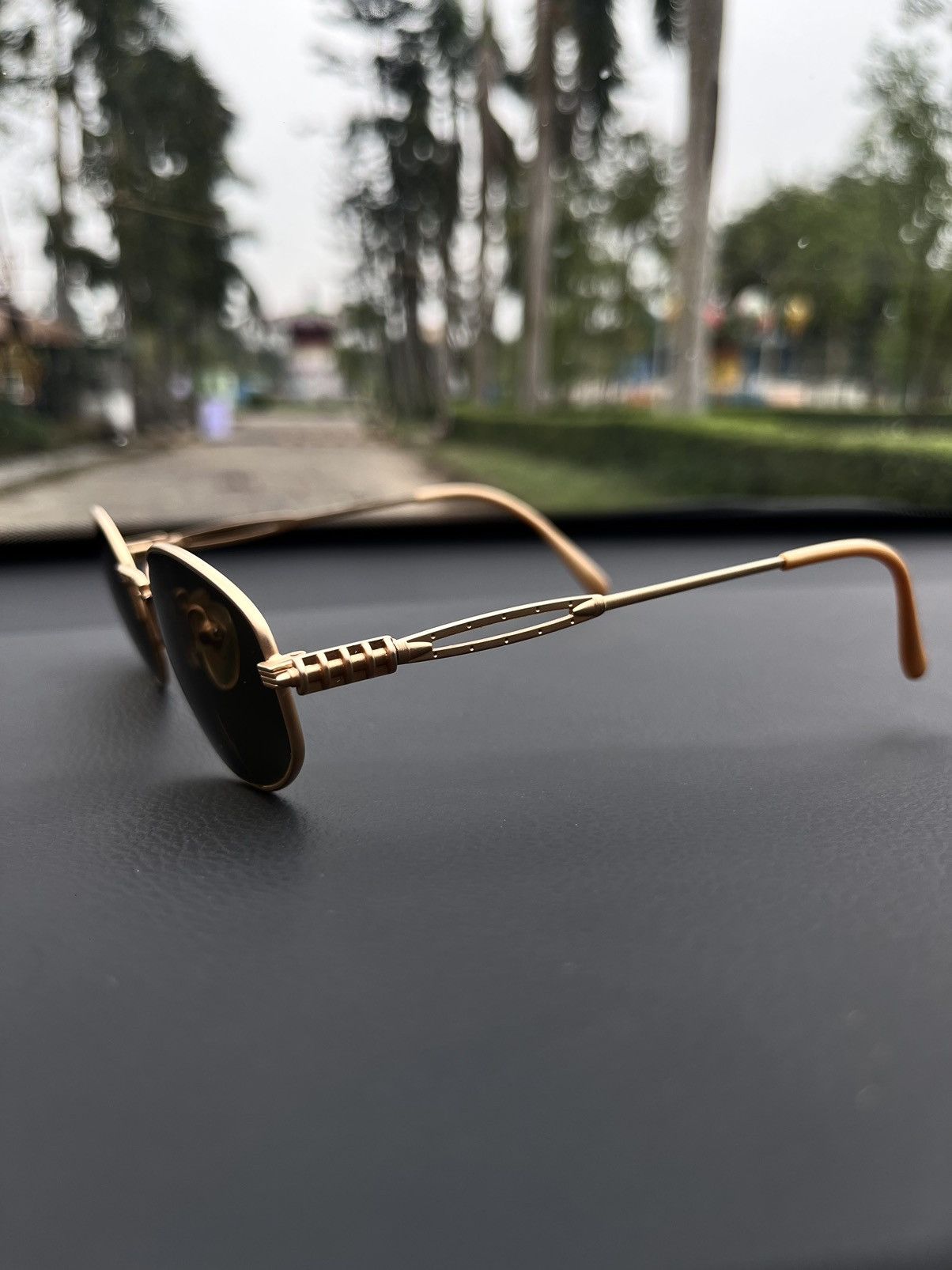 Jean Paul Gaultier 90s Jean Paul Gaultier Gold Sunglasses Size 30 - 4 Thumbnail