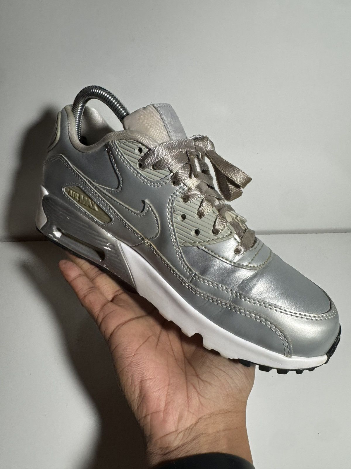 Nike Nike Air Max 90 GS “Metallic Silver Grey” Size US 8 / IT 38 - 3 Thumbnail