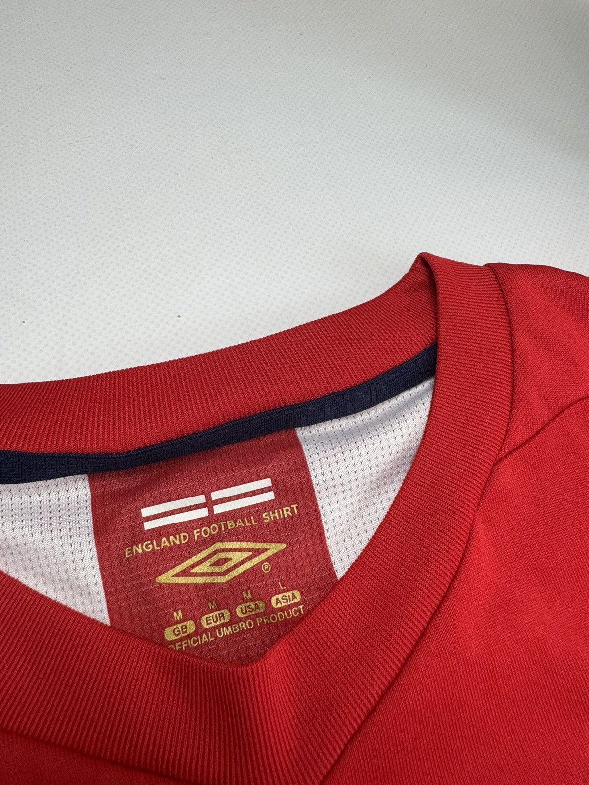 Umbro Rare vintage England umbro soccer jersey 2006-2008 Size US M / EU 48-50 / 2 - 7 Thumbnail