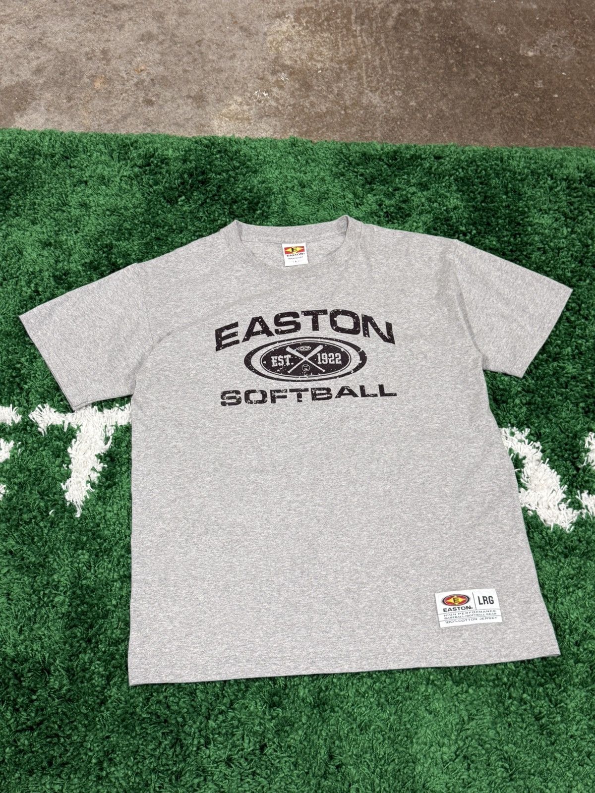 Vintage Vintage Easton Softball Logo Tee Grey Large 90s Size US L / EU 52-54 / 3 - 1 Thumbnail