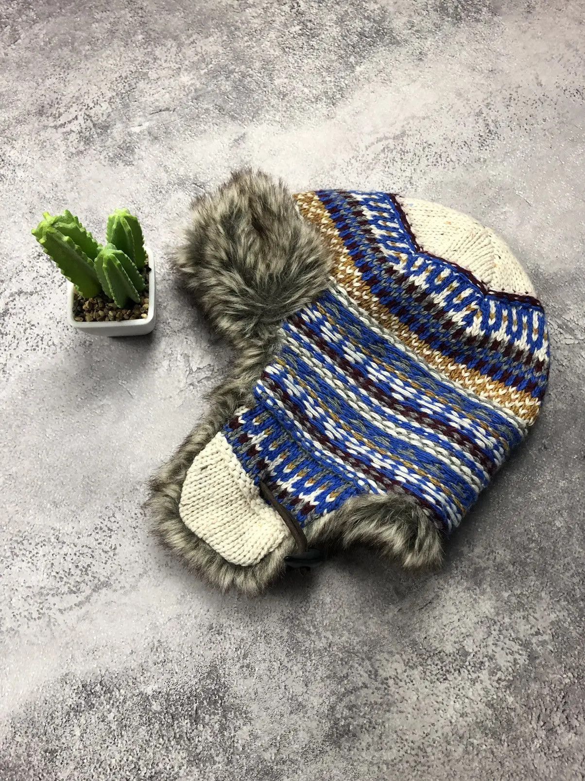 Other USHANKA Hype Japanese Avantgard Coogi Style Knitted Hat Y2k Size ONE SIZE - 1 Thumbnail