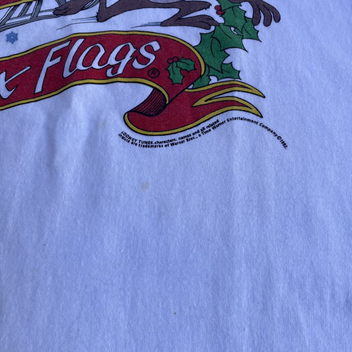 Warner Bros Vintage Looney Tunes Six Flags Holiday In The Park Tee LS XL Size US XL / EU 56 / 4 - 5 Thumbnail