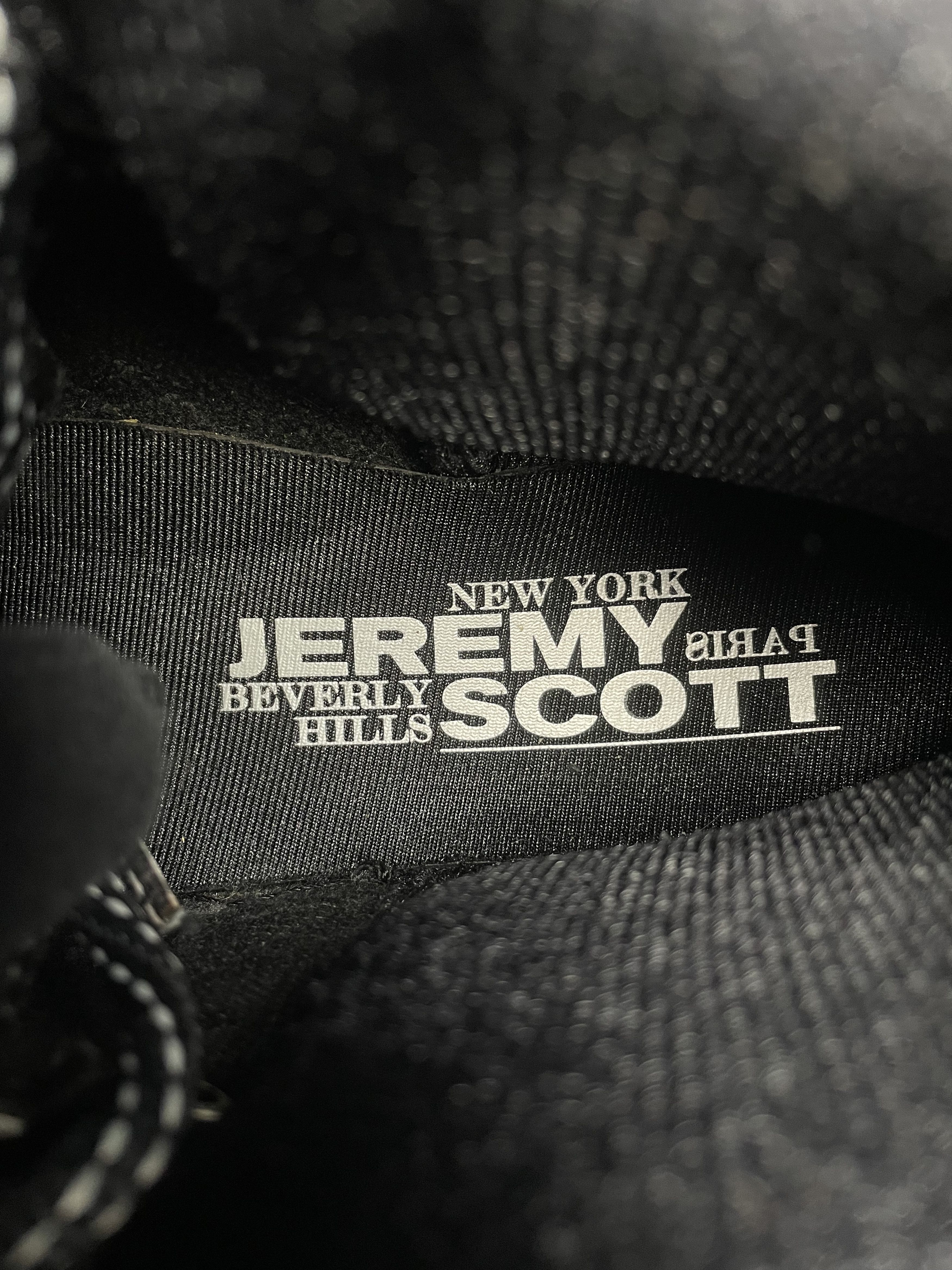 Adidas × Jeremy Scott adidas X Jeremy Scott 2015 JS Wings 2.0 Mesh black Size US 9 / EU 42 - 17 Thumbnail