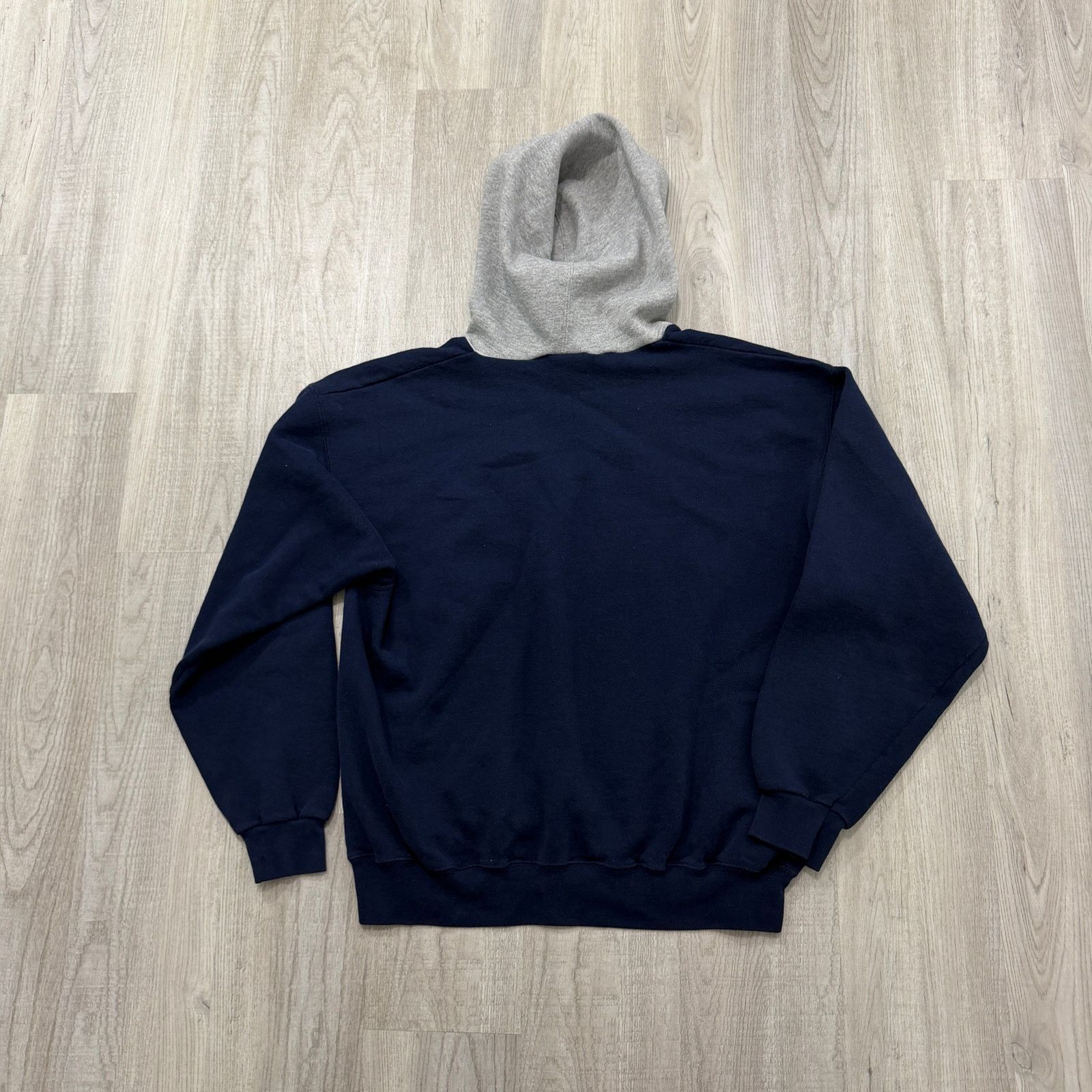 Vintage Vintage Disney Mickey Mouse Hoodie Men's Medium Blue Size US M / EU 48-50 / 2 - 7 Thumbnail