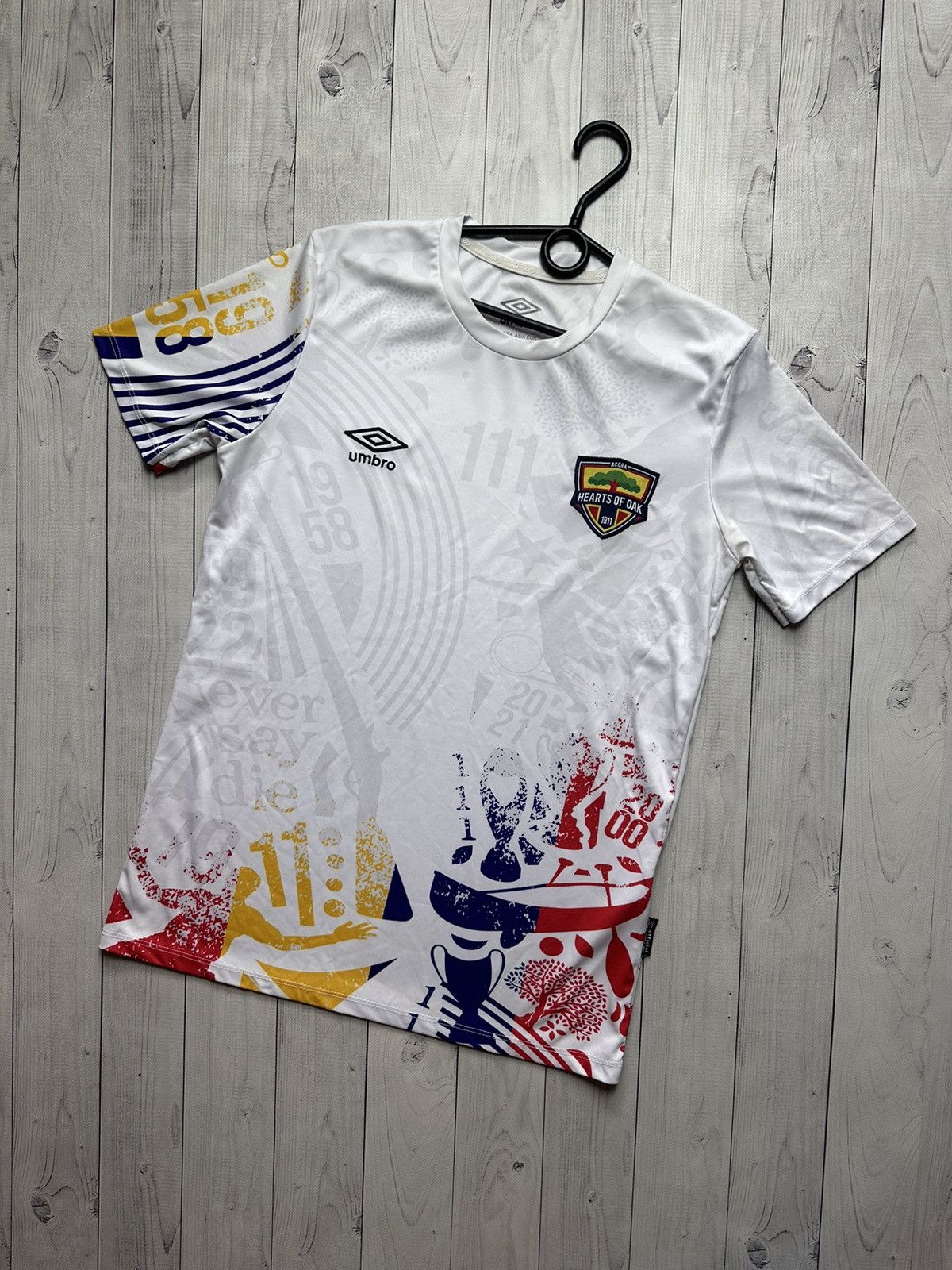 Vintage Umbro soccer jersey Hearts Of OAK size M