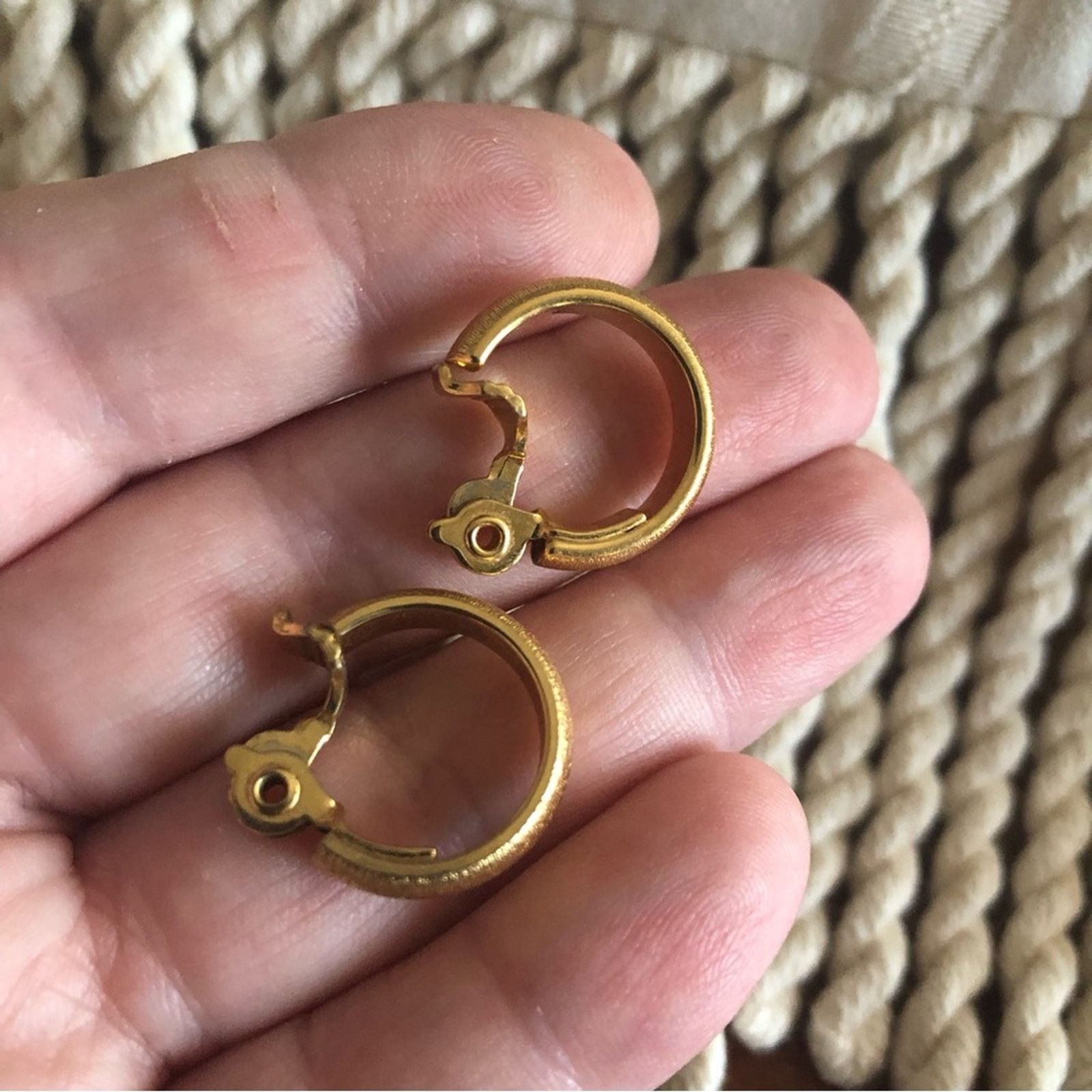 Monet Vintage Monet brushed matte gold clip on earrings Size ONE SIZE - 6 Thumbnail