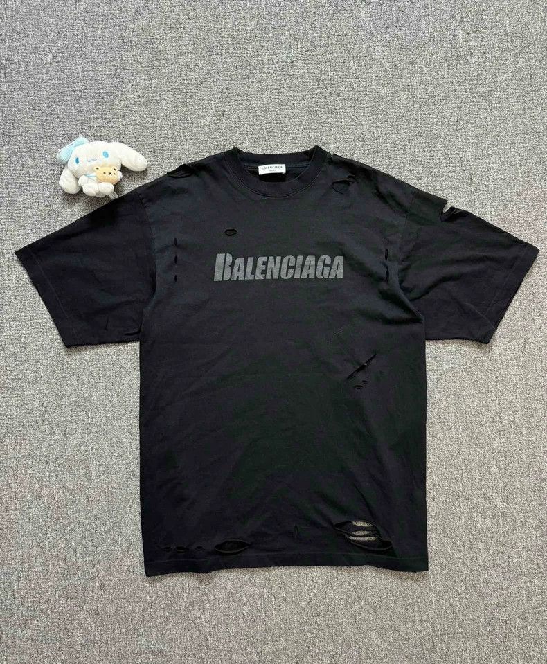 Balenciaga Balenciaga Black short sleeves with big holes short sleeves Size US XXS / EU 40 - 1 Thumbnail