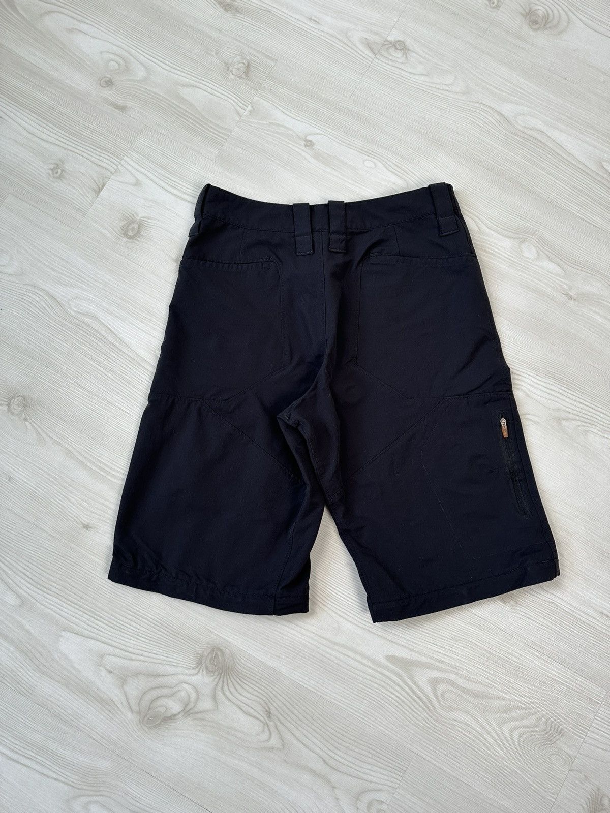 Nike × Nike ACG Vintage Y2k Nike Acg Techwear Shorts Size US 28 / EU 44 - 2 Thumbnail