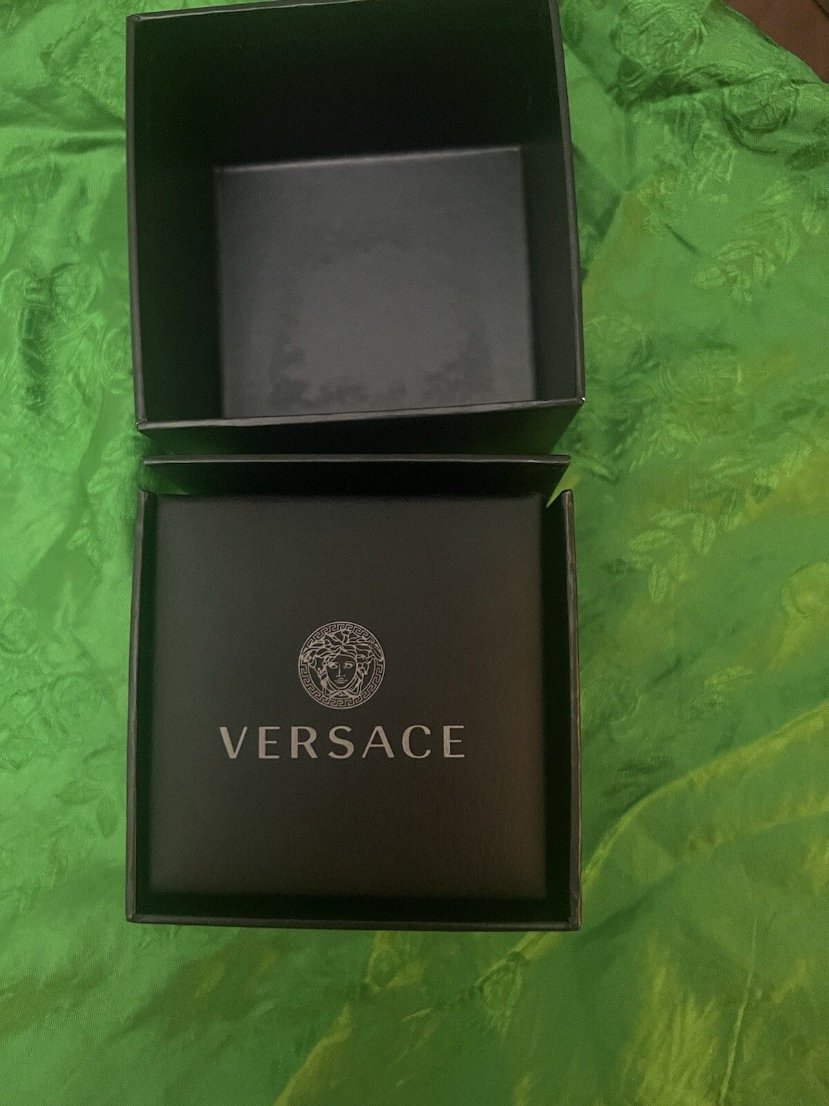 Versace Enamel Medusa Necklace Black+Gold Size ONE SIZE - 3 Thumbnail