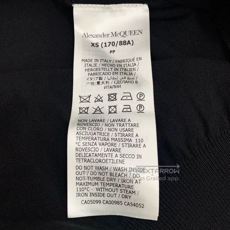 Alexander McQueen Alexander Mcqueen Black logo letter embroidery round neck Size US XS / EU 42 / 0 - 6 Thumbnail