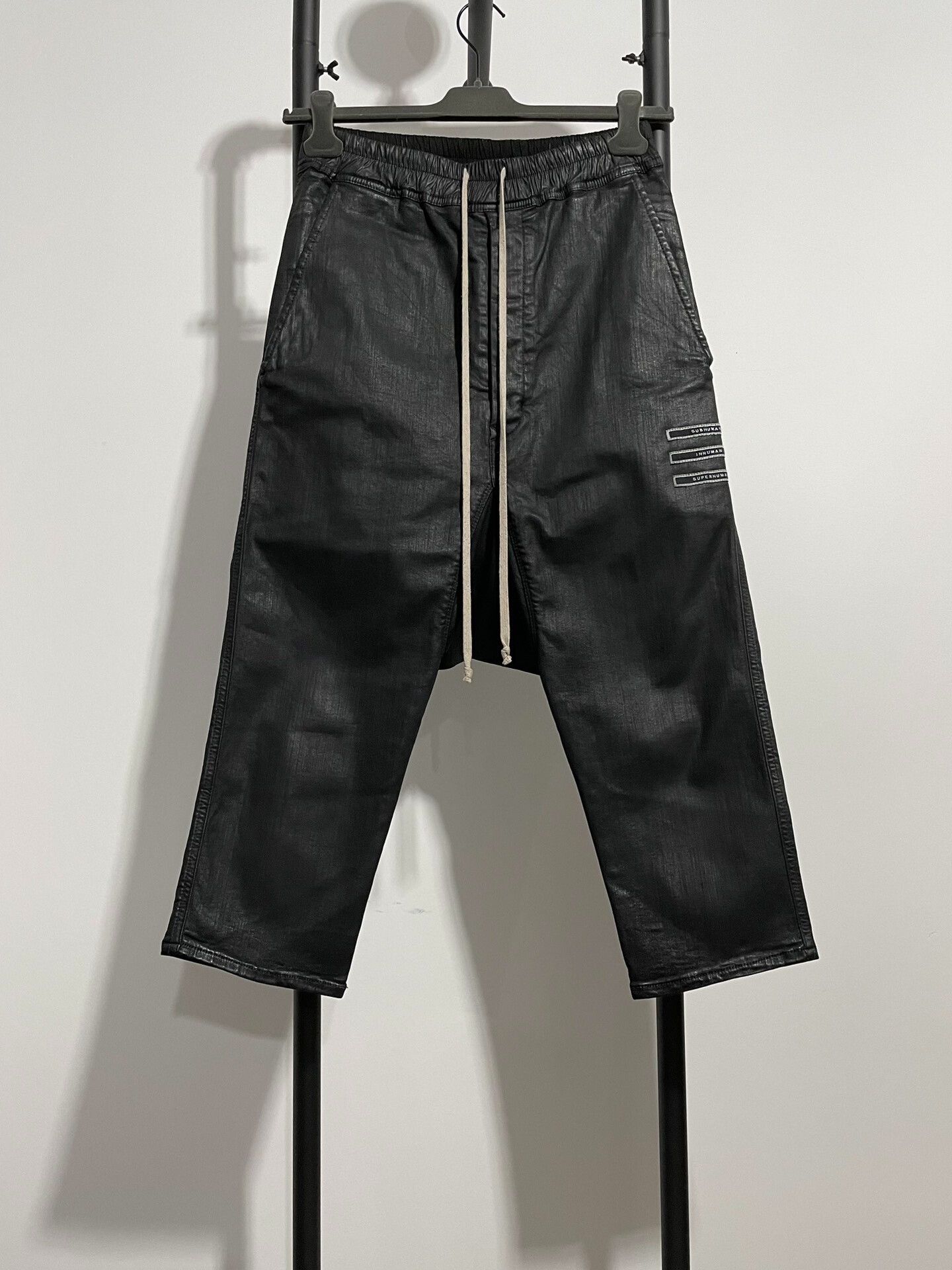 Rick Owens rick owens ro waxed fabric cropped pants Size US 26 / EU 42 - 1 Thumbnail