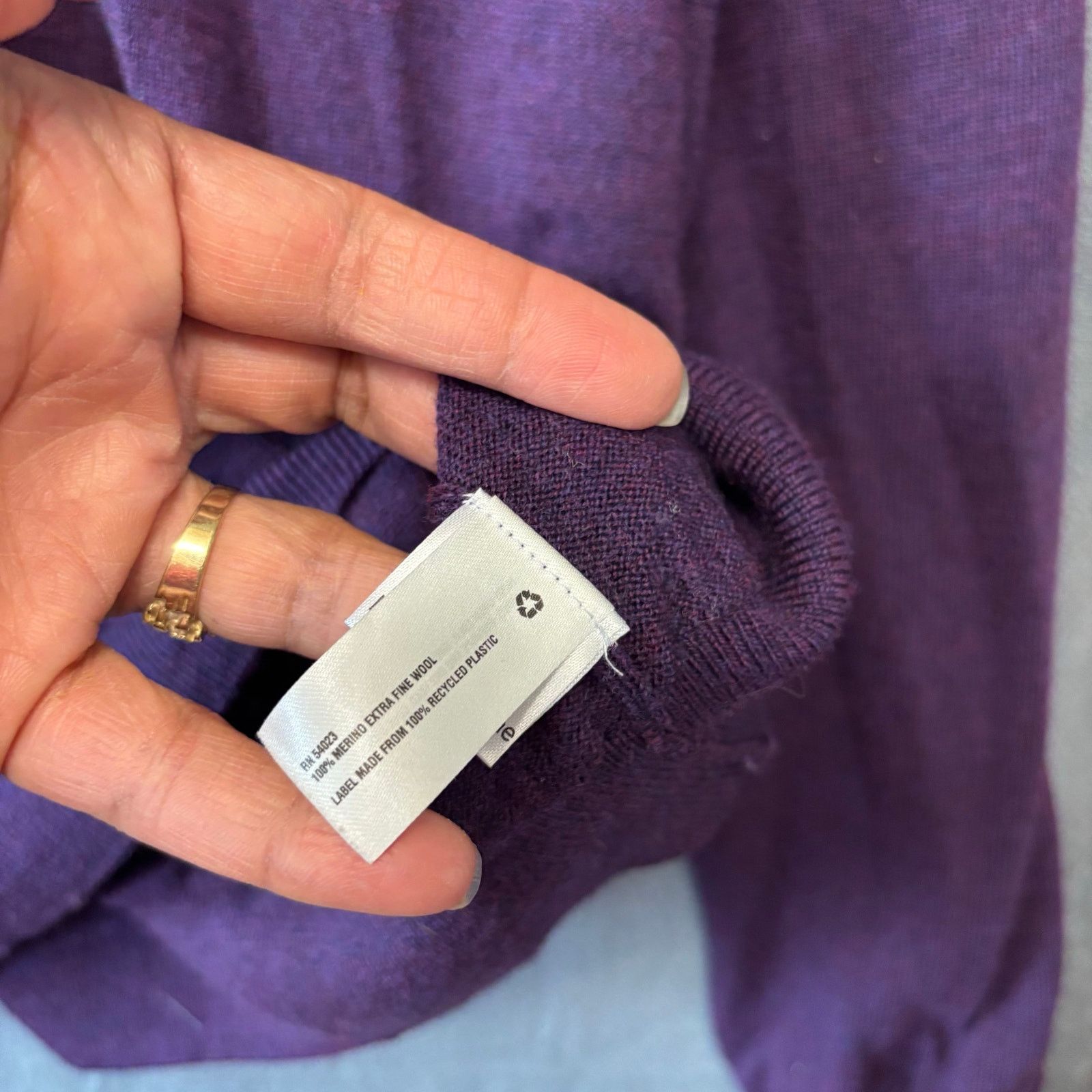 Gap Gap Merino Wool Sweater V-Neck Extra Fine Preppy Work Casual Size US L / EU 52-54 / 3 - 4 Thumbnail