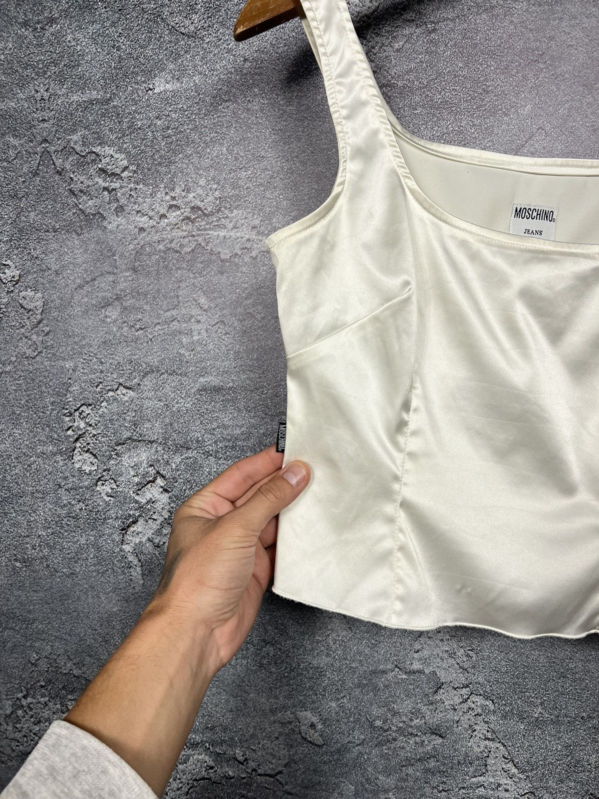 Moschino Vintage Moschino Jeans Viscose Satin Tank Top Sleeveless Size L / US 10 / IT 46 - 7 Thumbnail