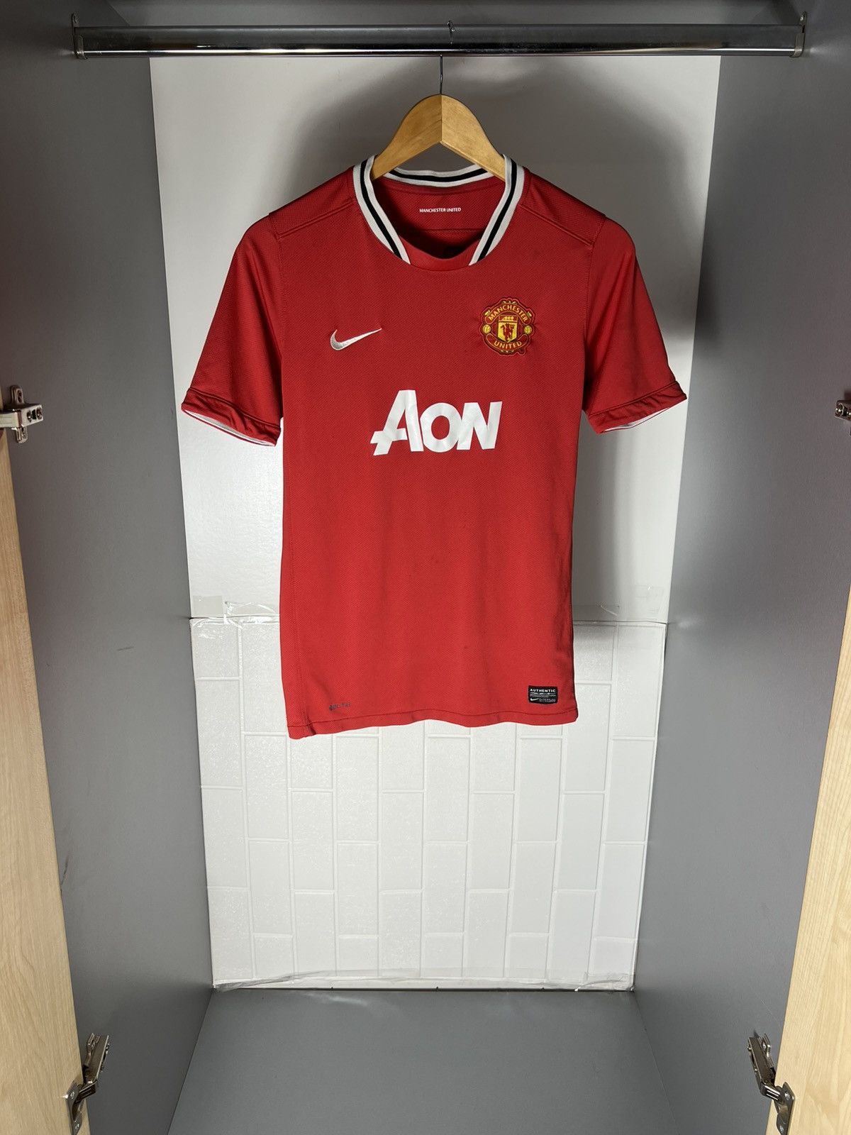 Nike VINTAGE NIKE FC MANCHESTER UNITED ENGLAND SOCCER JERSEY Y2K Size US S / EU 44-46 / 1 - 10 Thumbnail