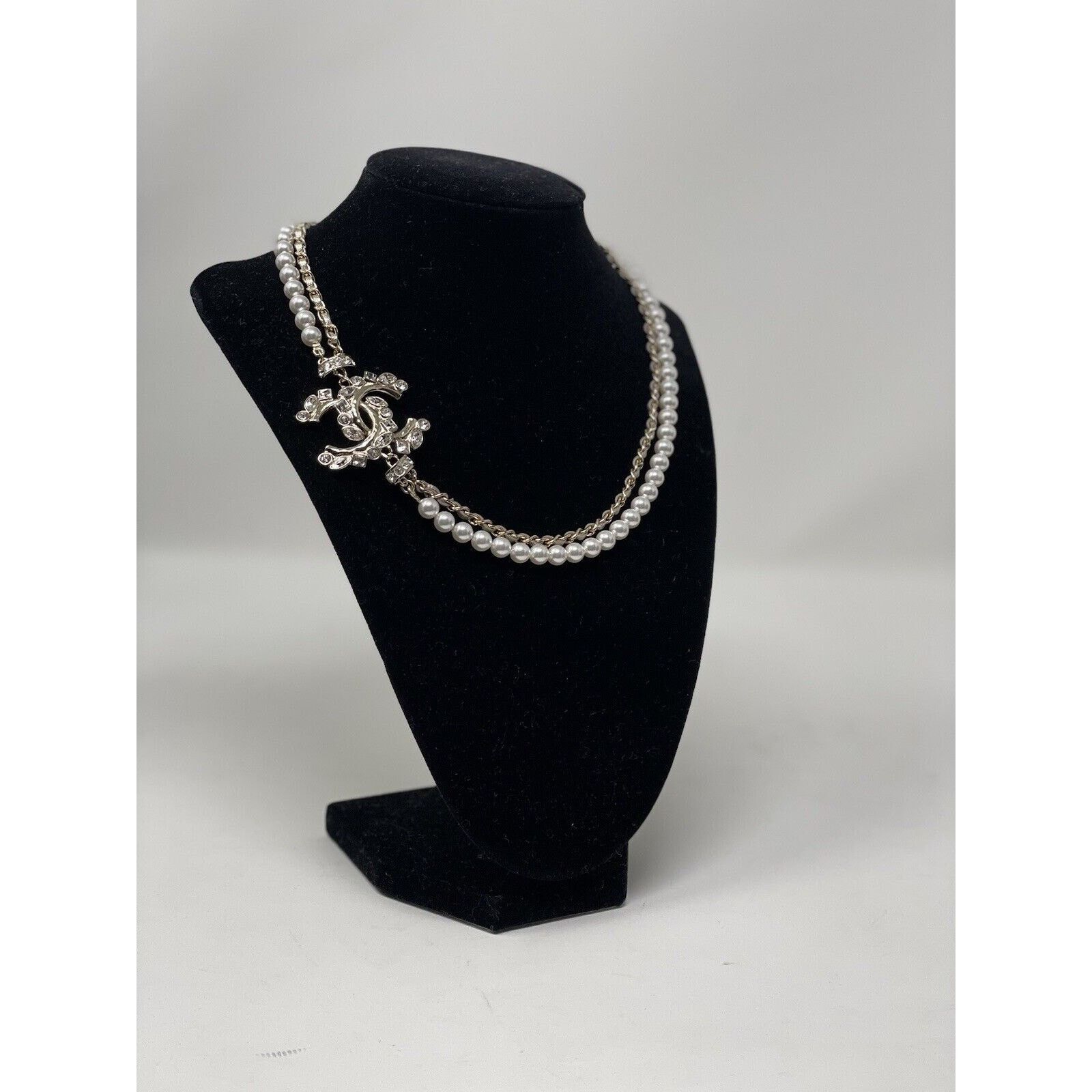 Chanel Chanel 23P Choker Pearly White Crystal CC Necklace NEW Size ONE SIZE - 2 Thumbnail