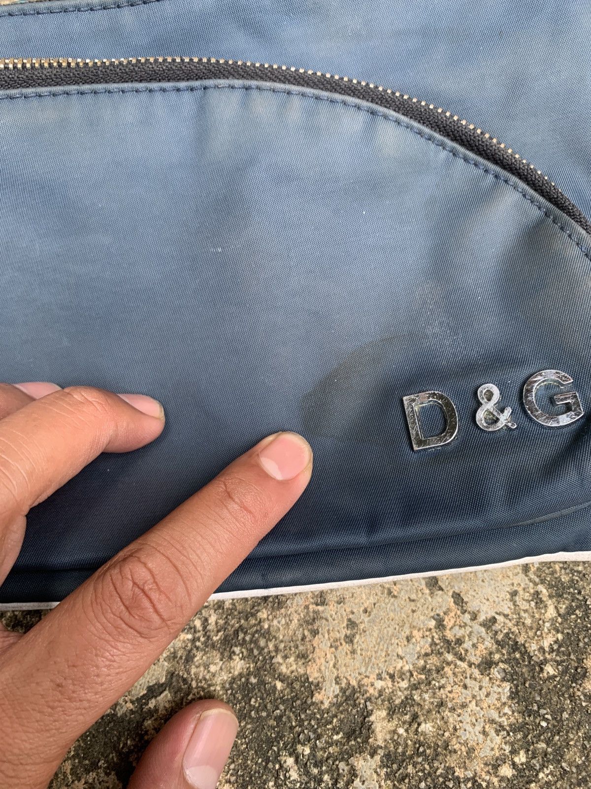 Designer × Dolce & Gabbana 2000s Dolce & Gabbana D&G Italy Fanny/Sling Bag Size ONE SIZE - 4 Thumbnail